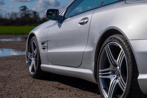 2008 Mercedes-Benz SL63 AMG V8 à venda (imagem 168 de 216)