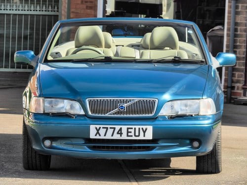 2000 Volvo C70 20V LPT Convertible à vendre (picture 3 of 118)