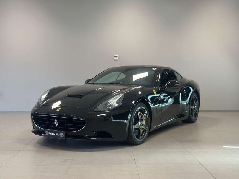 2011 Ferrari California - 1 2011 Ferrari California - 1