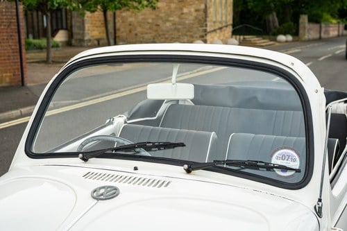 1972 Volkswagen Beetle 1300 RHD Convertible In vendita (immagine 55 di 104)