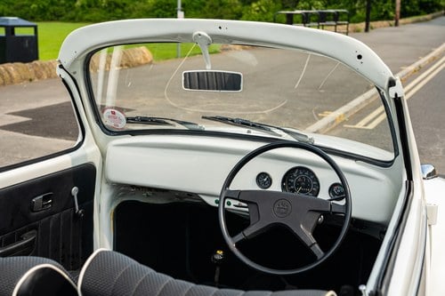 1972 Volkswagen Beetle 1300 RHD Convertible In vendita (immagine 23 di 104)