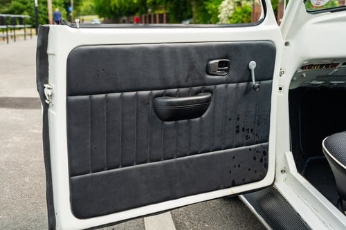 1972 Volkswagen Beetle 1300 RHD Convertible In vendita (immagine 39 di 104)