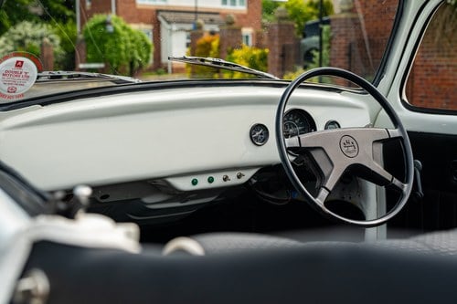 1972 Volkswagen Beetle 1300 RHD Convertible In vendita (immagine 18 di 104)