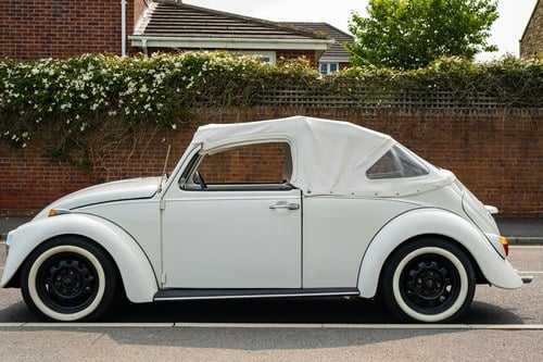 1972 Volkswagen Beetle 1300 RHD Convertible In vendita (immagine 10 di 104)