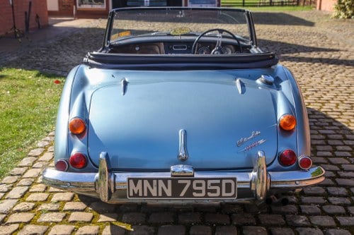 1966 Austin Healey 3000 MkIII BJ8 RHD In vendita (immagine 27 di 132)