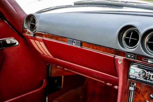 1989 Mercedes-Benz R107 500SL For Sale (picture 30 of 197)