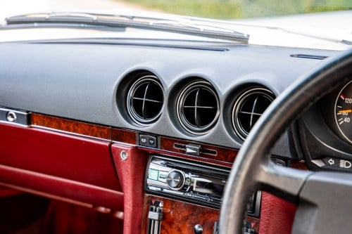 1989 Mercedes-Benz R107 500SL For Sale (picture 31 of 197)