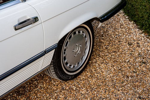 1989 Mercedes-Benz R107 500SL For Sale (picture 56 of 197)