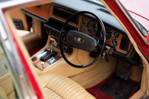 1974 Jaguar XJ6 Series 2 4.2L SWB Fuel Injection In vendita (immagine 38 di 291)