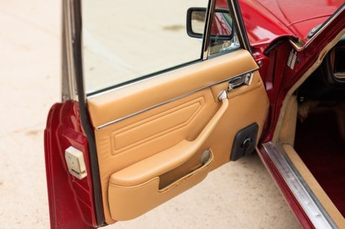 1974 Jaguar XJ6 Series 2 4.2L SWB Fuel Injection In vendita (immagine 65 di 291)