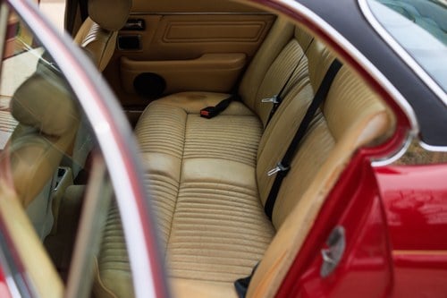 1974 Jaguar XJ6 Series 2 4.2L SWB Fuel Injection In vendita (immagine 74 di 291)