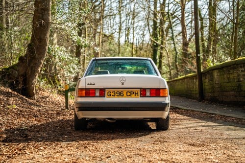 1989 Mercedes-Benz W201 190 2.0 Automatic In vendita (immagine 13 di 163)