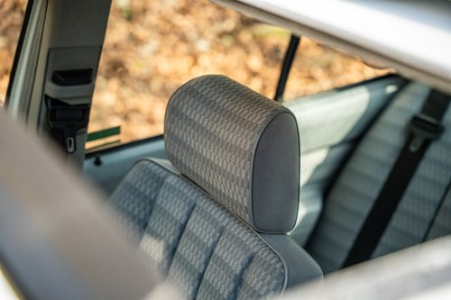 1989 Mercedes-Benz W201 190 2.0 Automatic In vendita (immagine 38 di 163)