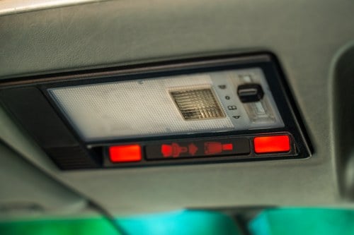 1989 Mercedes-Benz W201 190 2.0 Automatic In vendita (immagine 61 di 163)