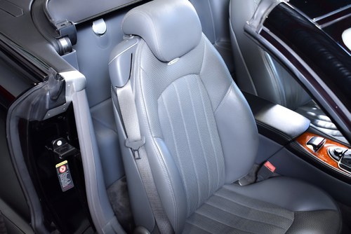 2006 Mercedes-Benz R230 SL55 AMG “Glass sunroof” Convertible 5,5L V8 à venda (imagem 61 de 124)