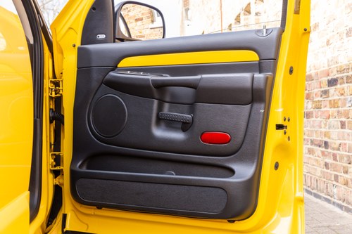 2005 Dodge RAM SRT-10 Viper LHD For Sale (picture 44 of 93)