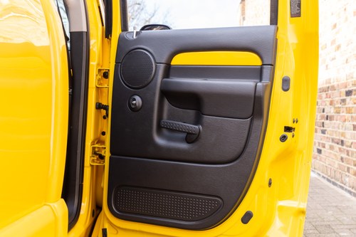 2005 Dodge RAM SRT-10 Viper LHD For Sale (picture 45 of 93)