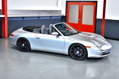 2002 Porsche 996 911 Carrera 3.6L Convertible Tiptronic till salu (bild 10 av 93)