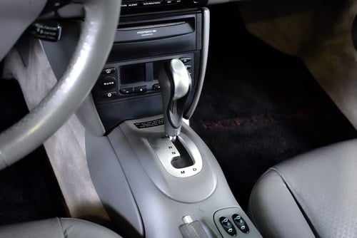 2002 Porsche 996 911 Carrera 3.6L Convertible Tiptronic till salu (bild 39 av 93)