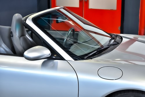 2002 Porsche 996 911 Carrera 3.6L Convertible Tiptronic till salu (bild 67 av 93)