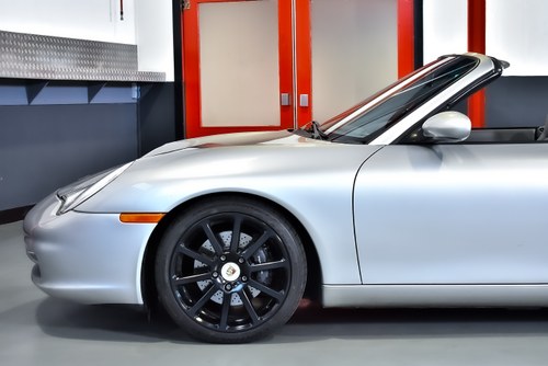 2002 Porsche 996 911 Carrera 3.6L Convertible Tiptronic till salu (bild 77 av 93)