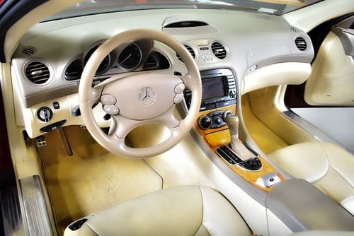 2007 Mercedes-Benz R230 SL550 Convertible 5,5L V8 “AMG” In vendita (immagine 48 di 113)