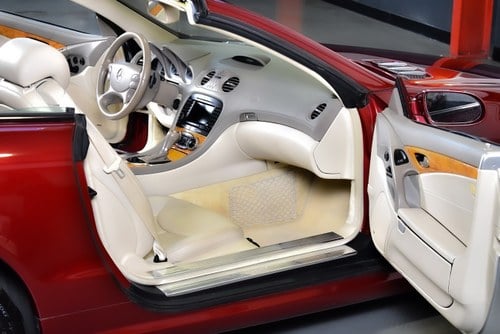 2007 Mercedes-Benz R230 SL550 Convertible 5,5L V8 “AMG” In vendita (immagine 53 di 113)