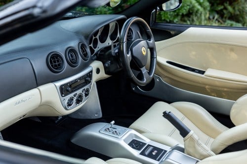 2004 Ferrari 360 Spider Te koop (foto 98 van 222)