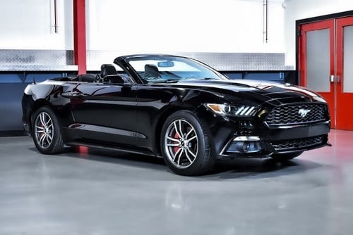 2016 Ford Mustang Ecoboost Convertible 2.3 à vendre (picture 1 of 86)