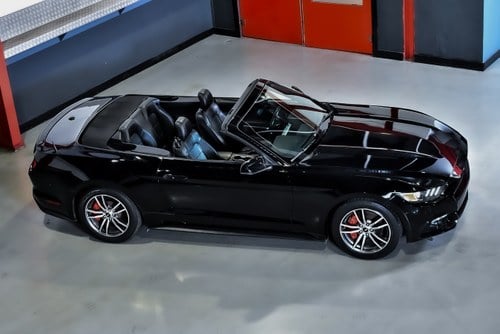 2016 Ford Mustang Ecoboost Convertible 2.3 à vendre (picture 10 of 86)