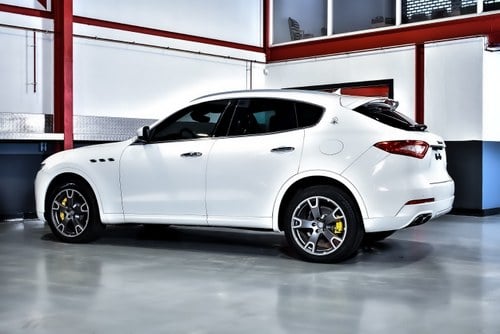 2017 Maserati Levante S 3.0 V6 till salu (bild 20 av 103)