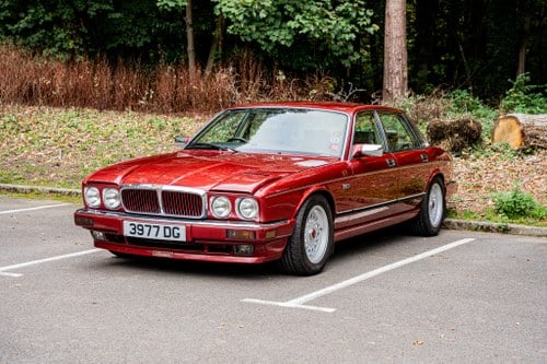 1990 Jaguar XJ40 Sovereign Chasseur Stealth For Sale (picture 11 of 85)