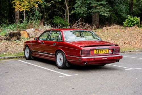 1990 Jaguar XJ40 Sovereign Chasseur Stealth For Sale (picture 15 of 85)