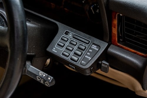 1990 Jaguar XJ40 Sovereign Chasseur Stealth For Sale (picture 22 of 85)