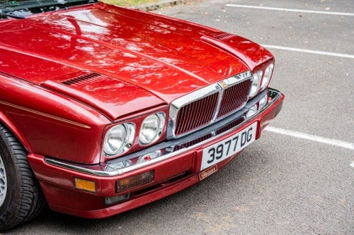 1990 Jaguar XJ40 Sovereign Chasseur Stealth For Sale (picture 38 of 85)