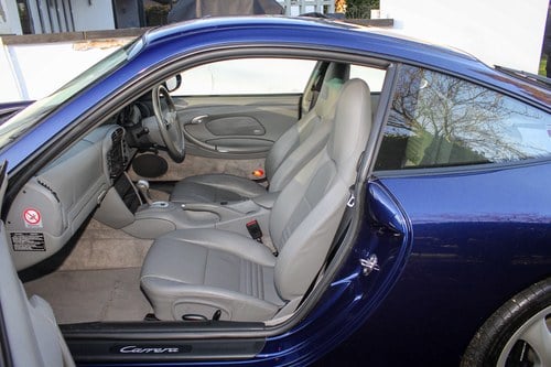 2003 Porsche 996 911 Carrera 2 Lux 3.6L Tiptronic En venta (imagen 33 de 122)