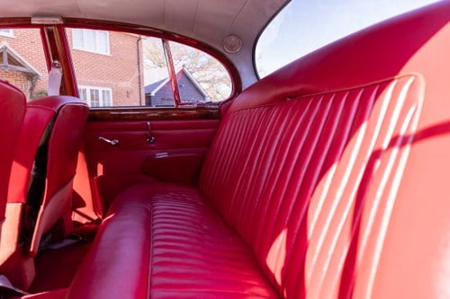 1968 Jaguar MKII 340 MOD In vendita (immagine 10 di 215)