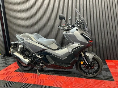 2023 HONDA ADV 350 FINANCE SPECIALISTS APPLY NOW In vendita