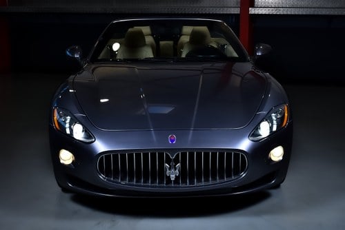 2013 Maserati GranCabrio Convertible 4,7L V8 à venda (imagem 3 de 113)