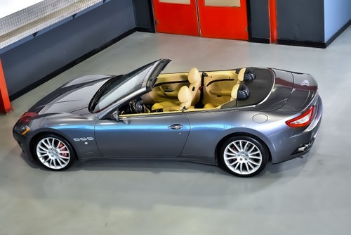 2013 Maserati GranCabrio Convertible 4,7L V8 à venda (imagem 31 de 113)
