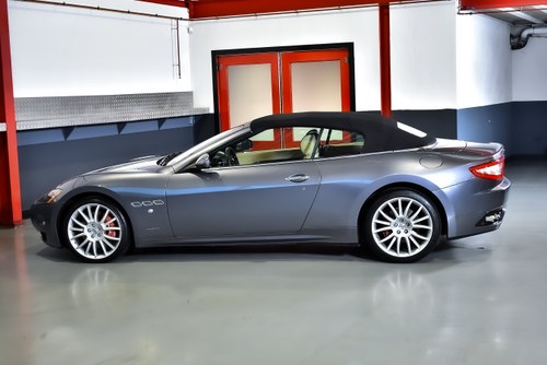 2013 Maserati GranCabrio Convertible 4,7L V8 à venda (imagem 35 de 113)