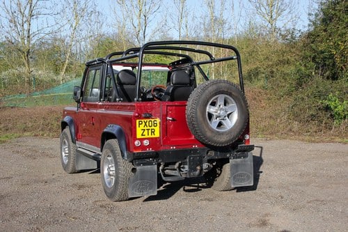 2008 Land Rover Defender 90 SWB Soft Top by Duckworth till salu (bild 21 av 148)