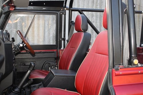 2008 Land Rover Defender 90 SWB Soft Top by Duckworth till salu (bild 42 av 148)