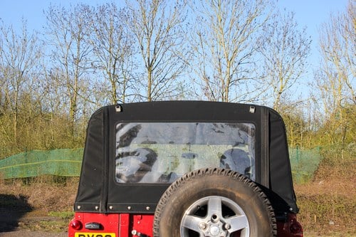 2008 Land Rover Defender 90 SWB Soft Top by Duckworth till salu (bild 129 av 148)