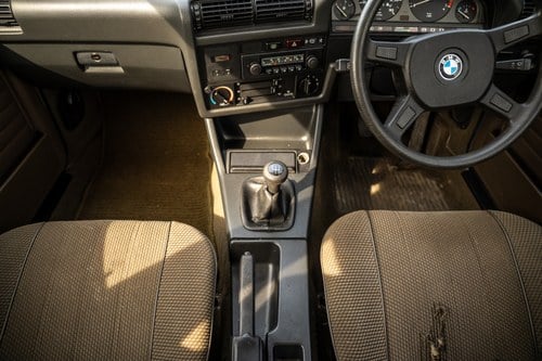 1983 BMW E30 316 Manual Te koop (foto 29 van 132)