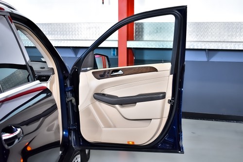 2014 Mercedes-Benz ML550 4MATIC SUV 4.7L V8 à venda (imagem 50 de 118)