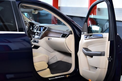 2014 Mercedes-Benz ML550 4MATIC SUV 4.7L V8 à venda (imagem 51 de 118)