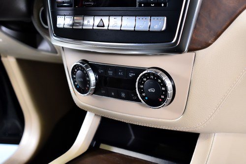 2014 Mercedes-Benz ML550 4MATIC SUV 4.7L V8 à venda (imagem 61 de 118)