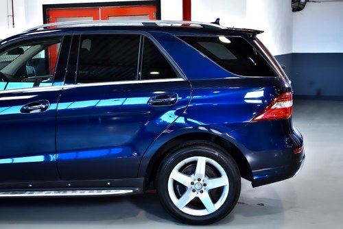 2014 Mercedes-Benz ML550 4MATIC SUV 4.7L V8 à venda (imagem 95 de 118)