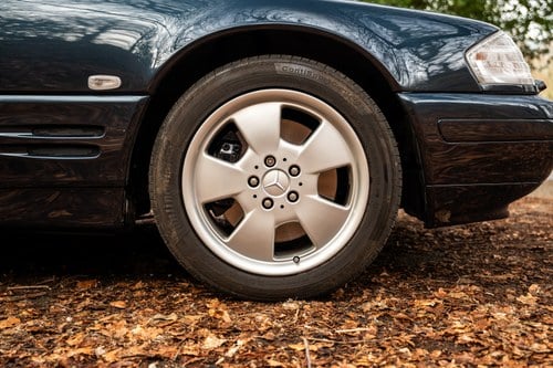 1999 Mercedes-Benz (R129) SL320 In vendita (immagine 16 di 95)